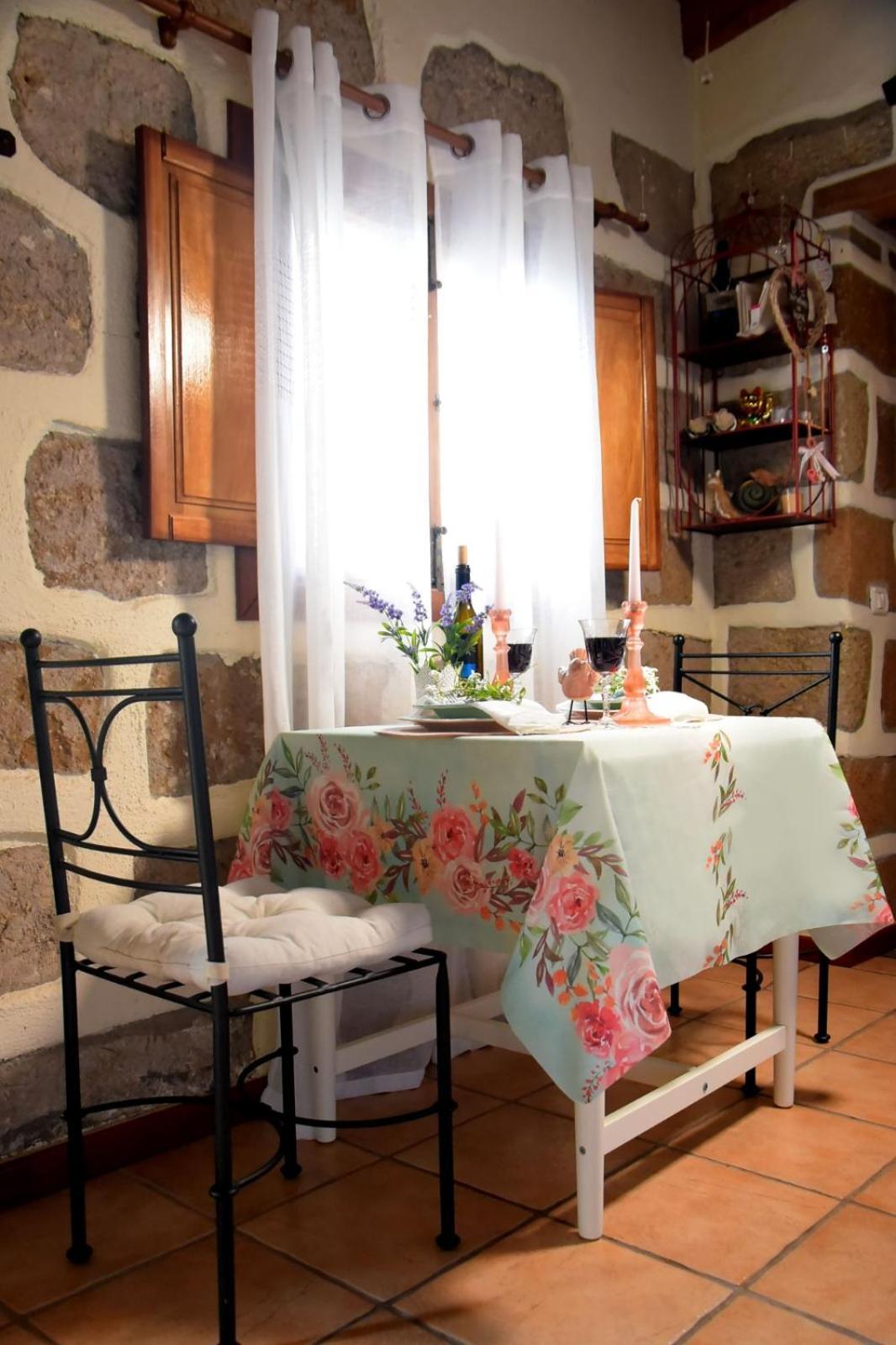 Romantic Hamlet Cottage With Private Pool La Fragua De Eliseo 坎德拉里亚 外观 照片