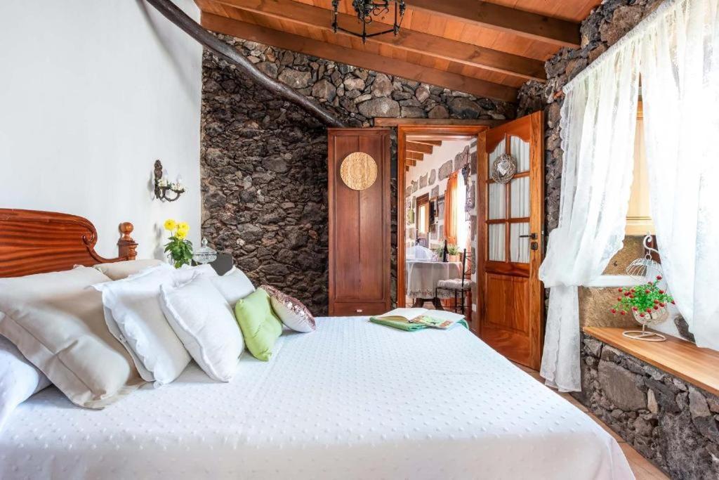 Romantic Hamlet Cottage With Private Pool La Fragua De Eliseo 坎德拉里亚 外观 照片